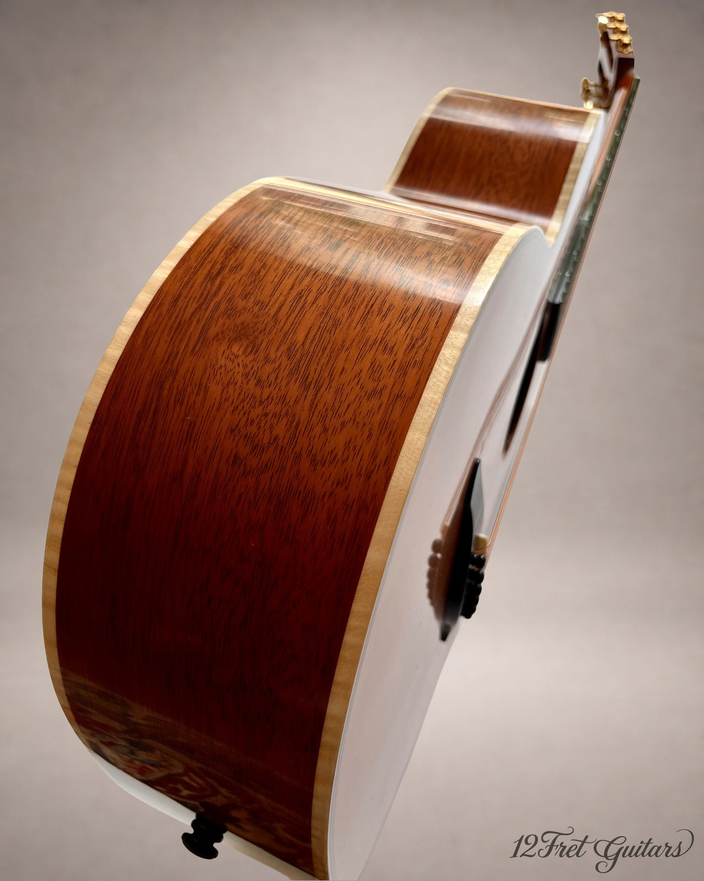 Avalon A15 (2026) Akustikgitarre Details