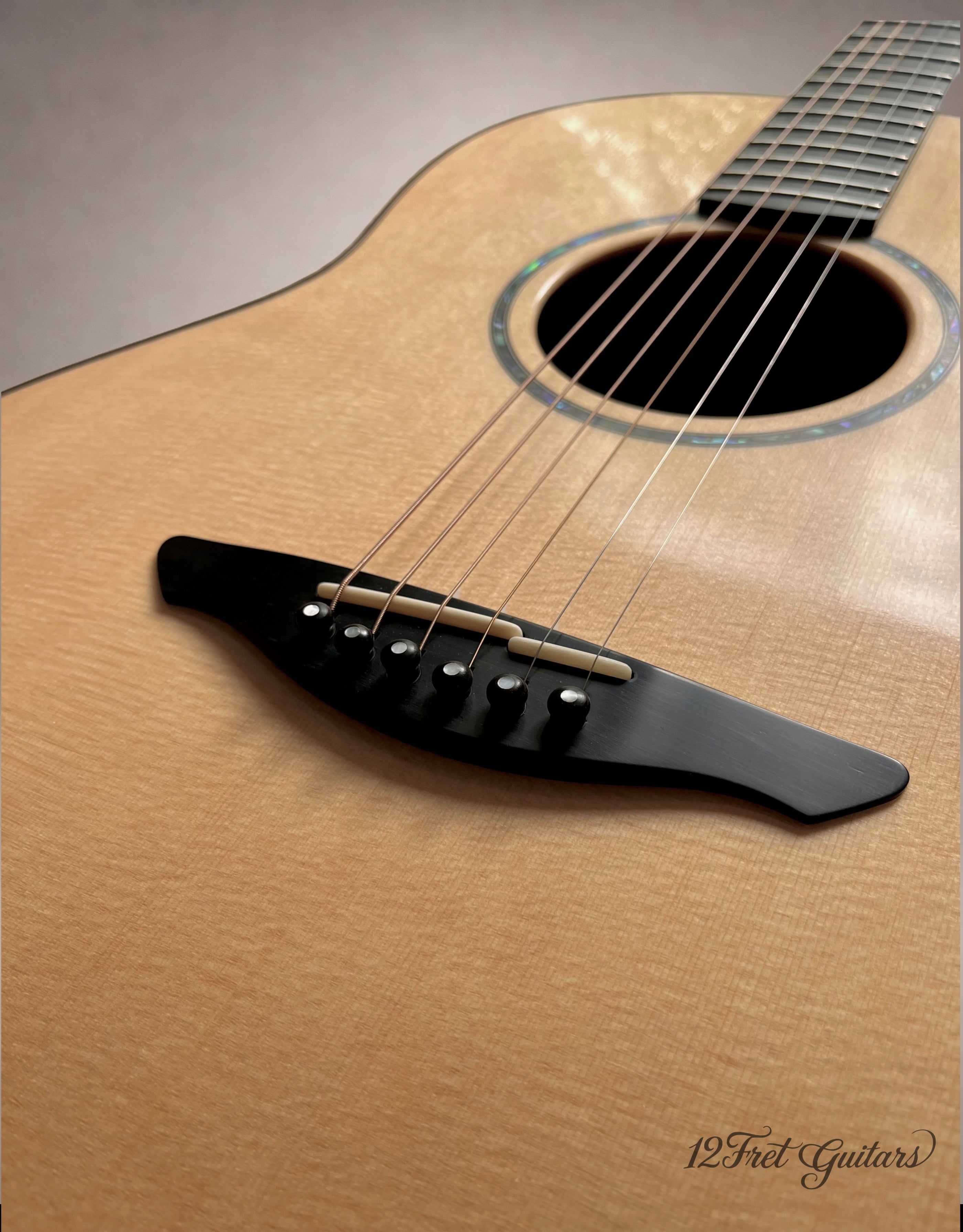 Avalon D10 SD (2026) Akustikgitarre Details