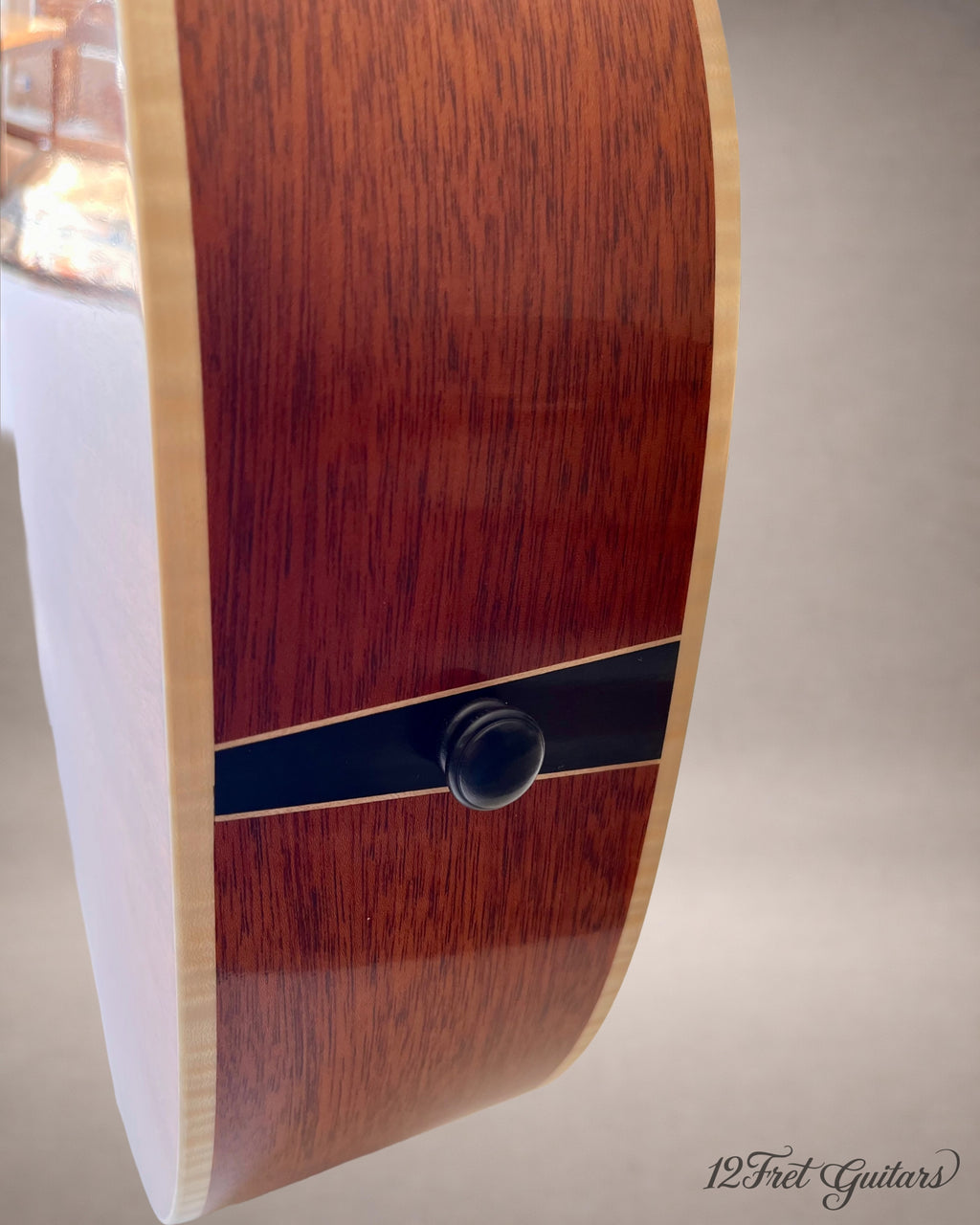 Avalon S15 (2026) Akustikgitarre Details