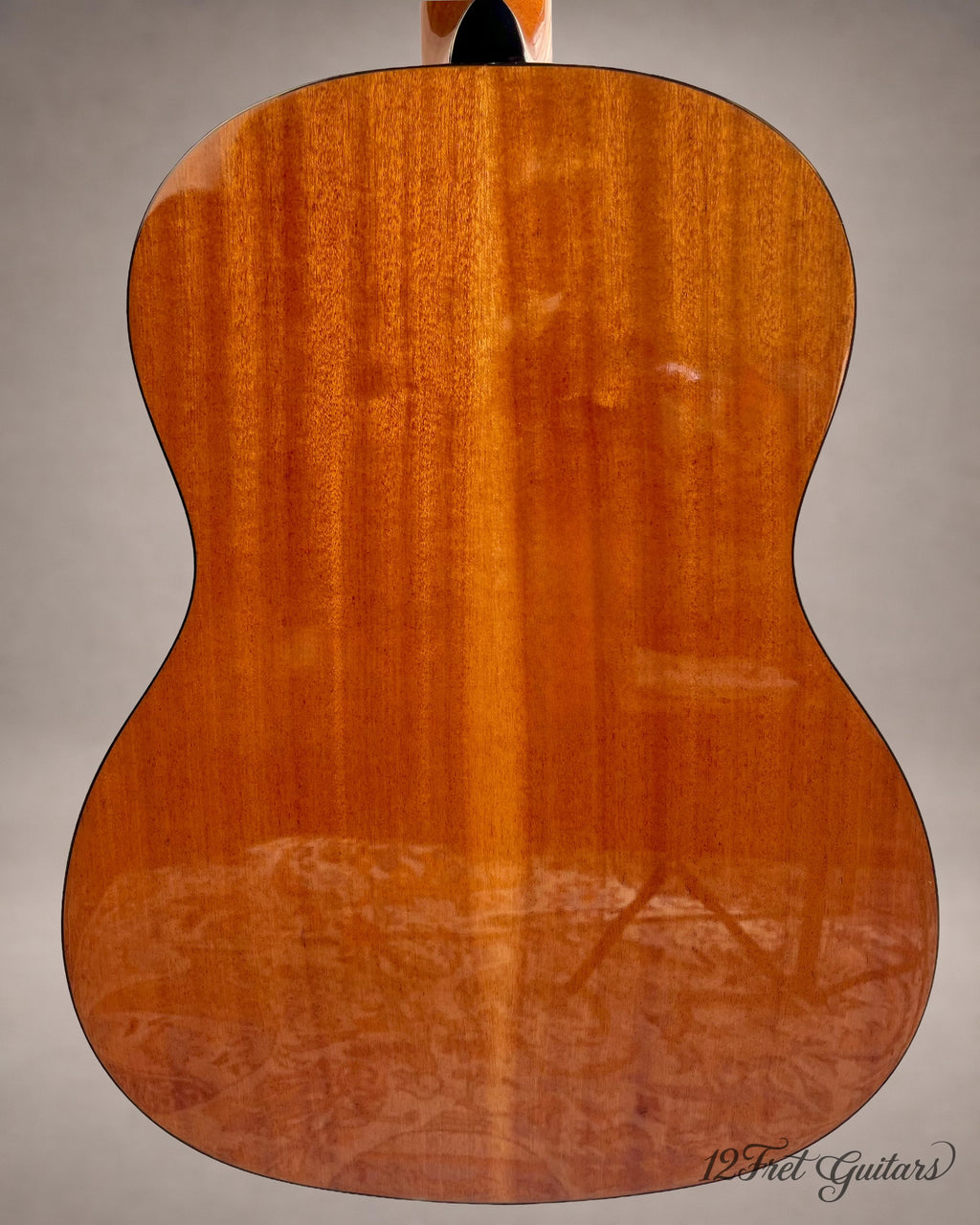 Fender Sonoran Mini 3/4 – Korpusrückseite mit Holzmaserung und glänzendem Finish