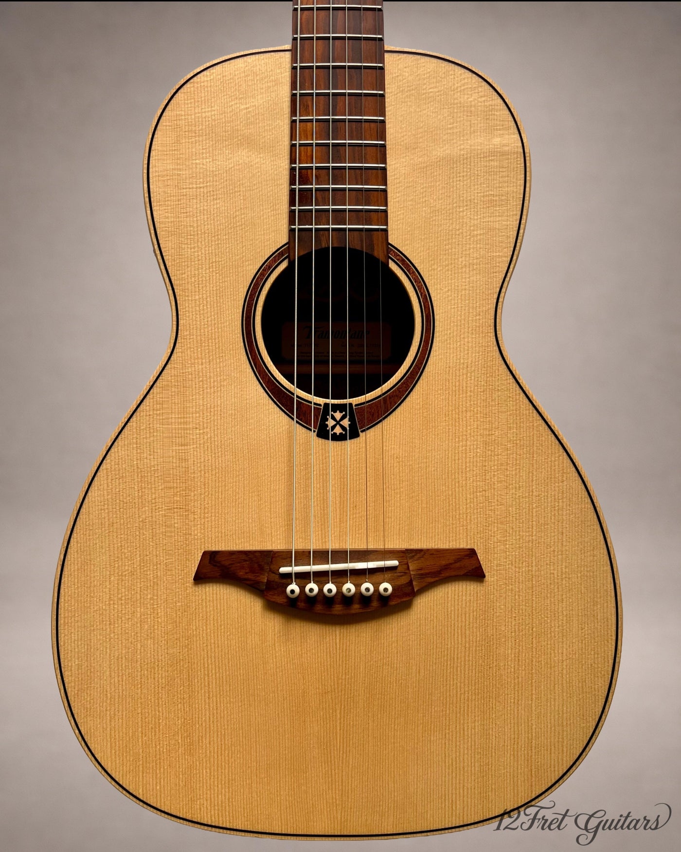 Lâg Tramontane T177Pe Akustikgitarre Details