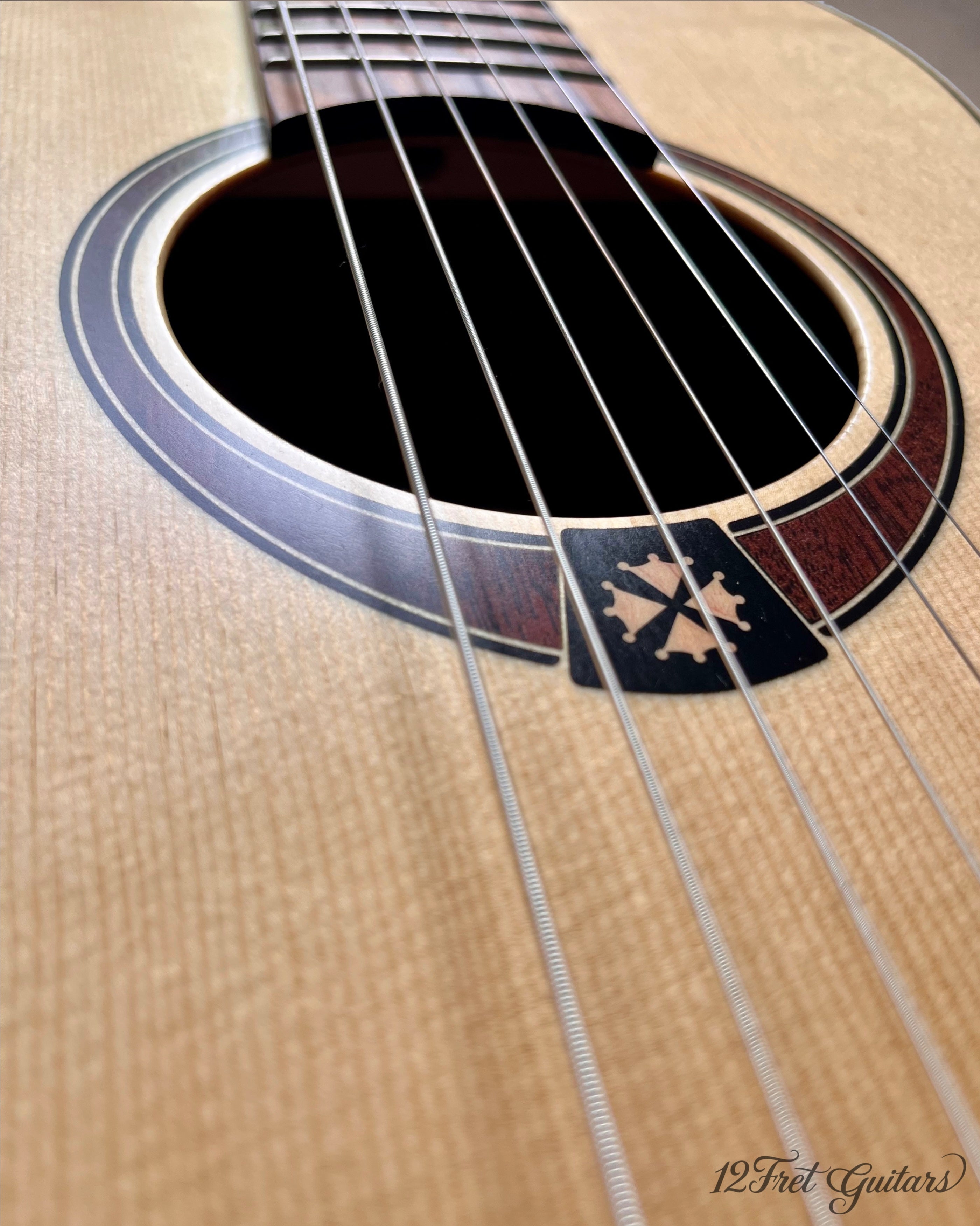 Lâg Tramontane T177Pe Akustikgitarre Details