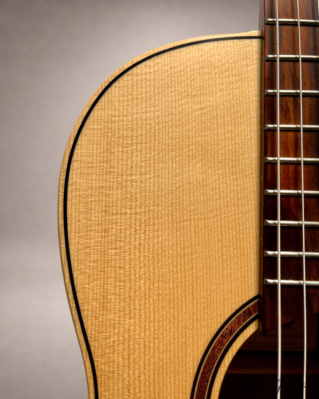 Lâg Tramontane T177Pe Akustikgitarre Details