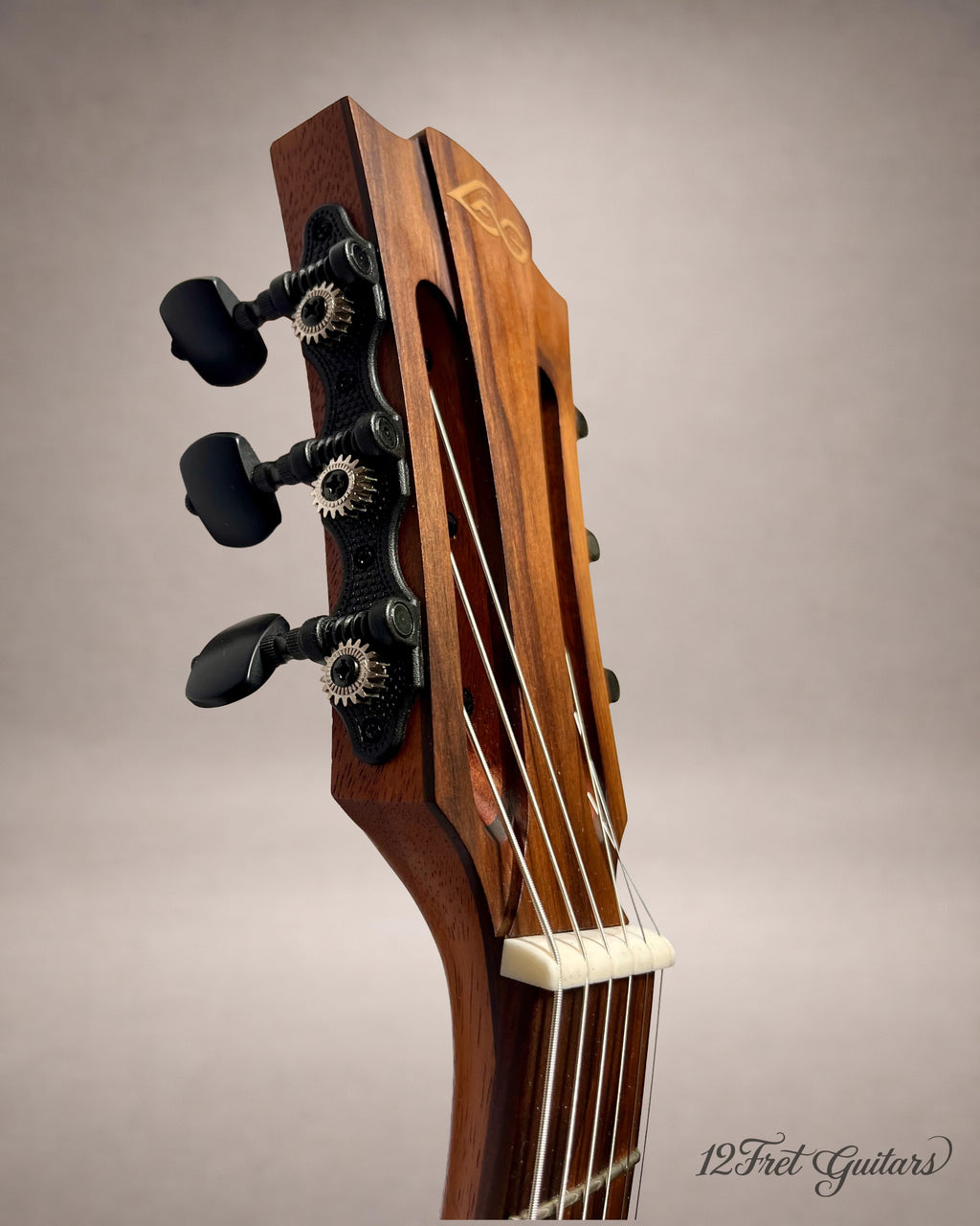 Lâg Tramontane T177Pe Akustikgitarre Details