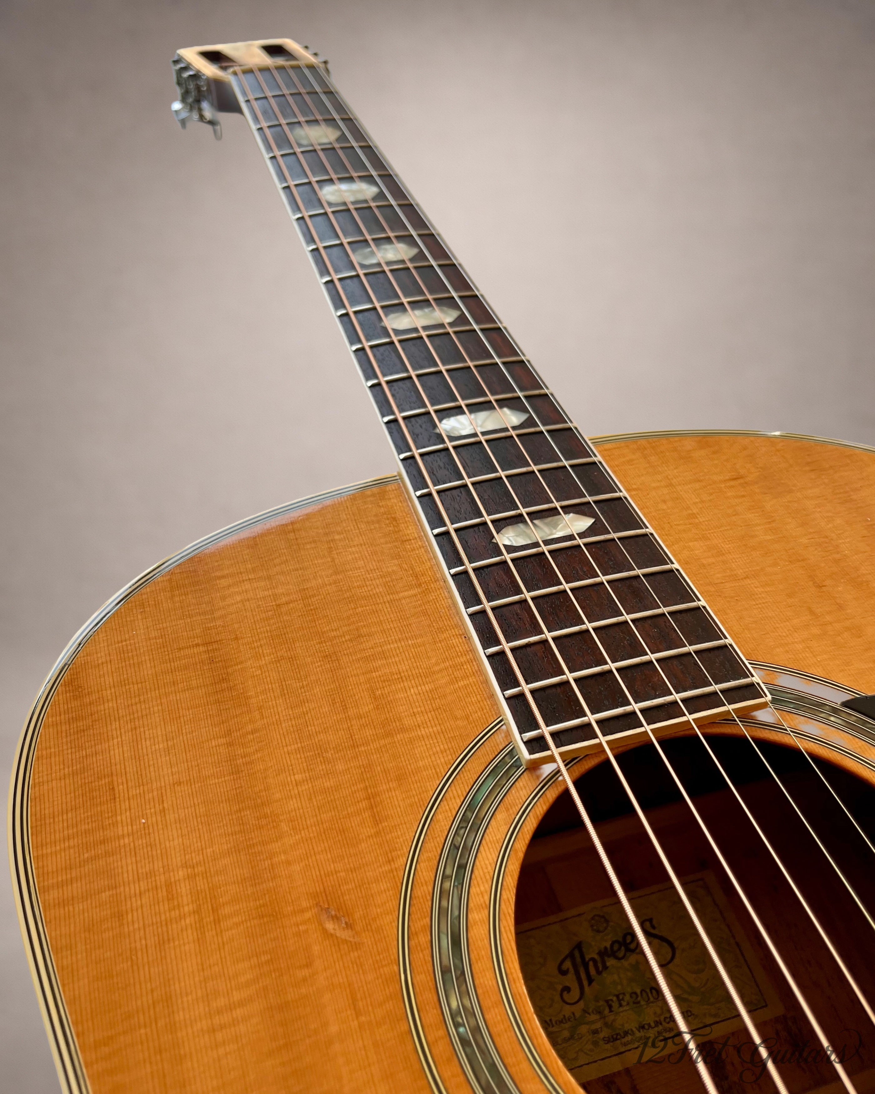 Suzuki Three-S FE-200-B (1978) Akustikgitarre Details