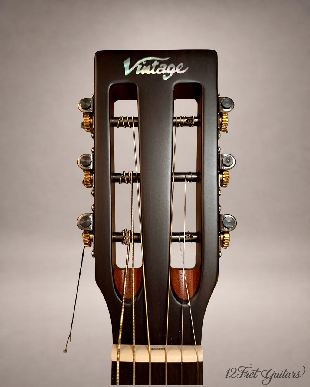 Vintage V440AQ Historic (2019) Akustikgitarre Details