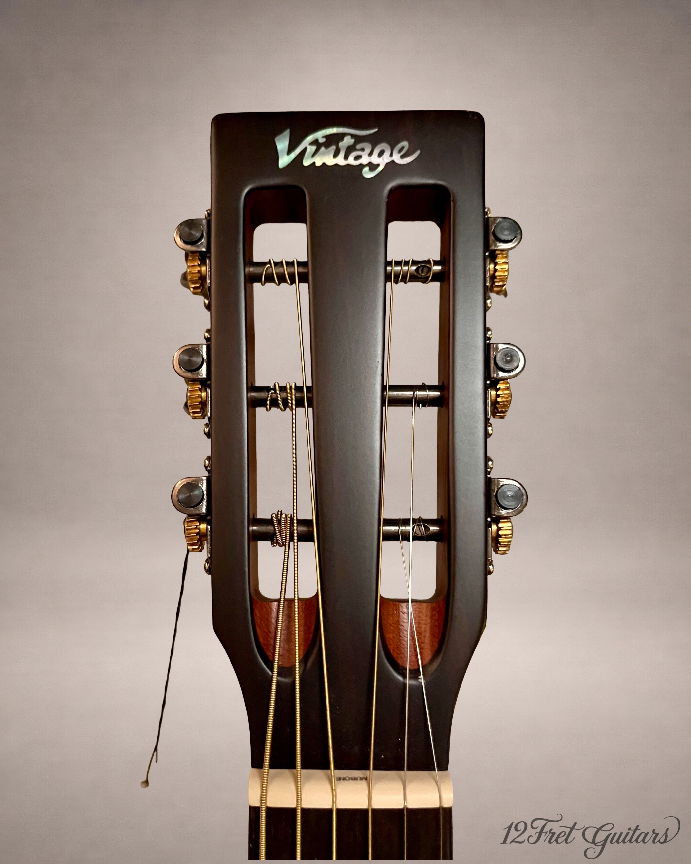 Vintage V440AQ Historic (2019) Akustikgitarre Details